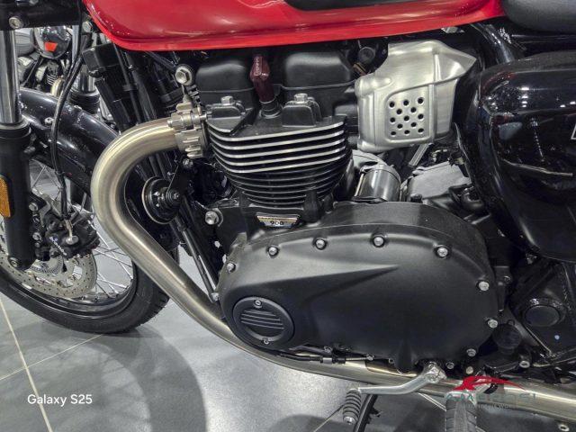 TRIUMPH Bonneville Bobber T100 (MY21)