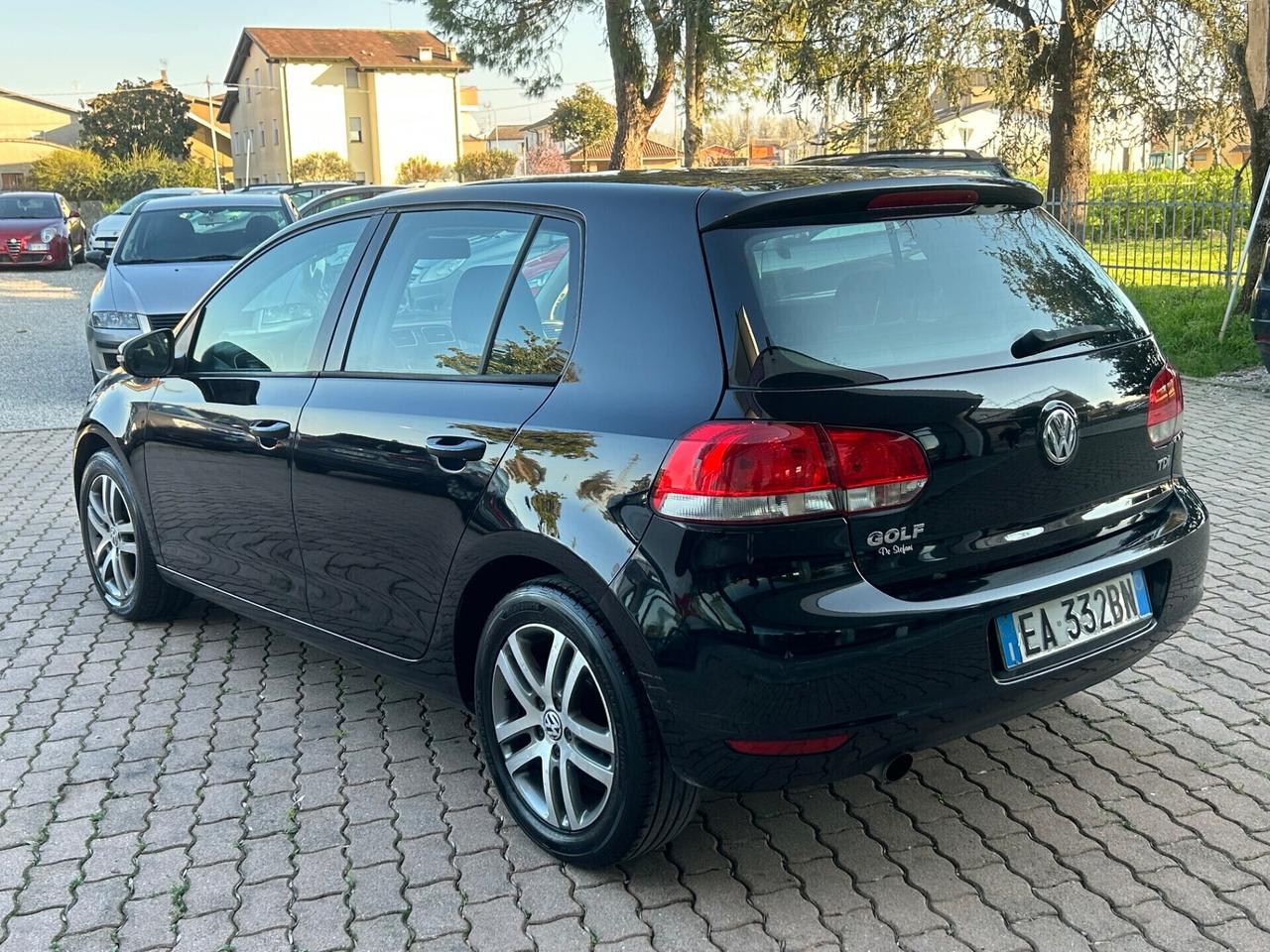 Volkswagen Golf 1.6 TDI DPF 5p. Highline