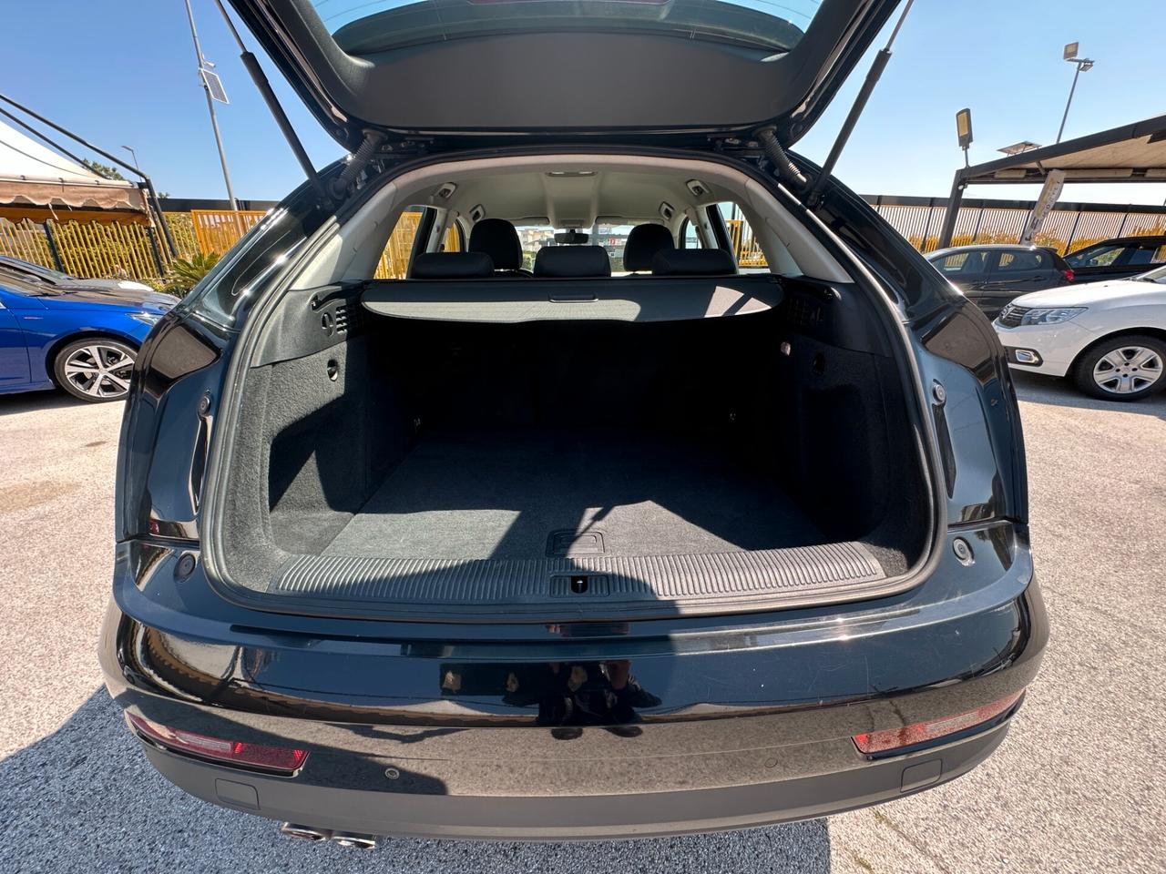 AUDI Q3 2.0 TDI 150 CV S-Tronic Business