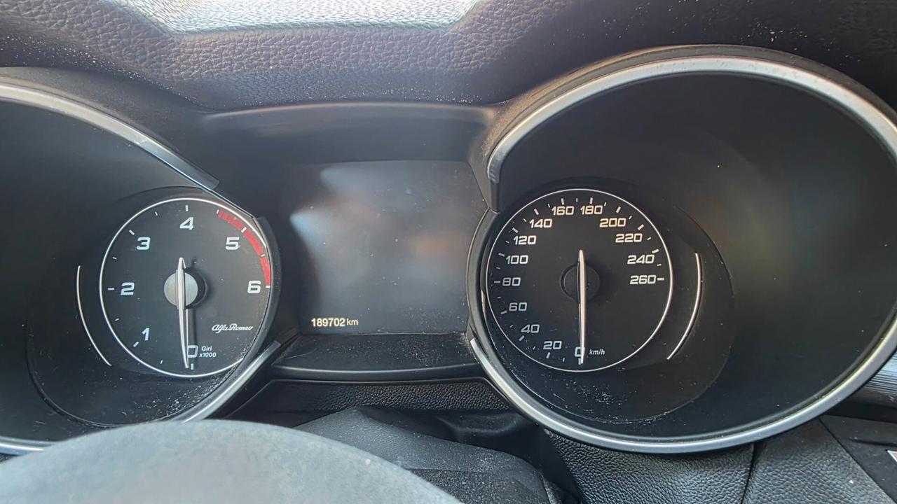 Alfa Romeo Stelvio 2.2 Turbodiesel 210 CV AT8 Q4 Super