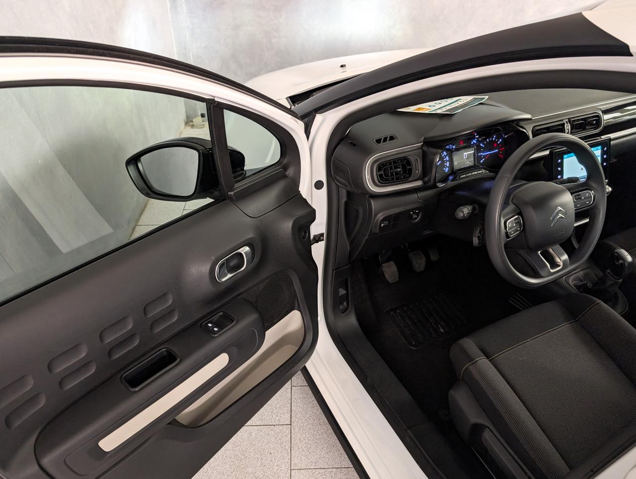 Citroen C3 1.2 puretech 83cv Shine Max