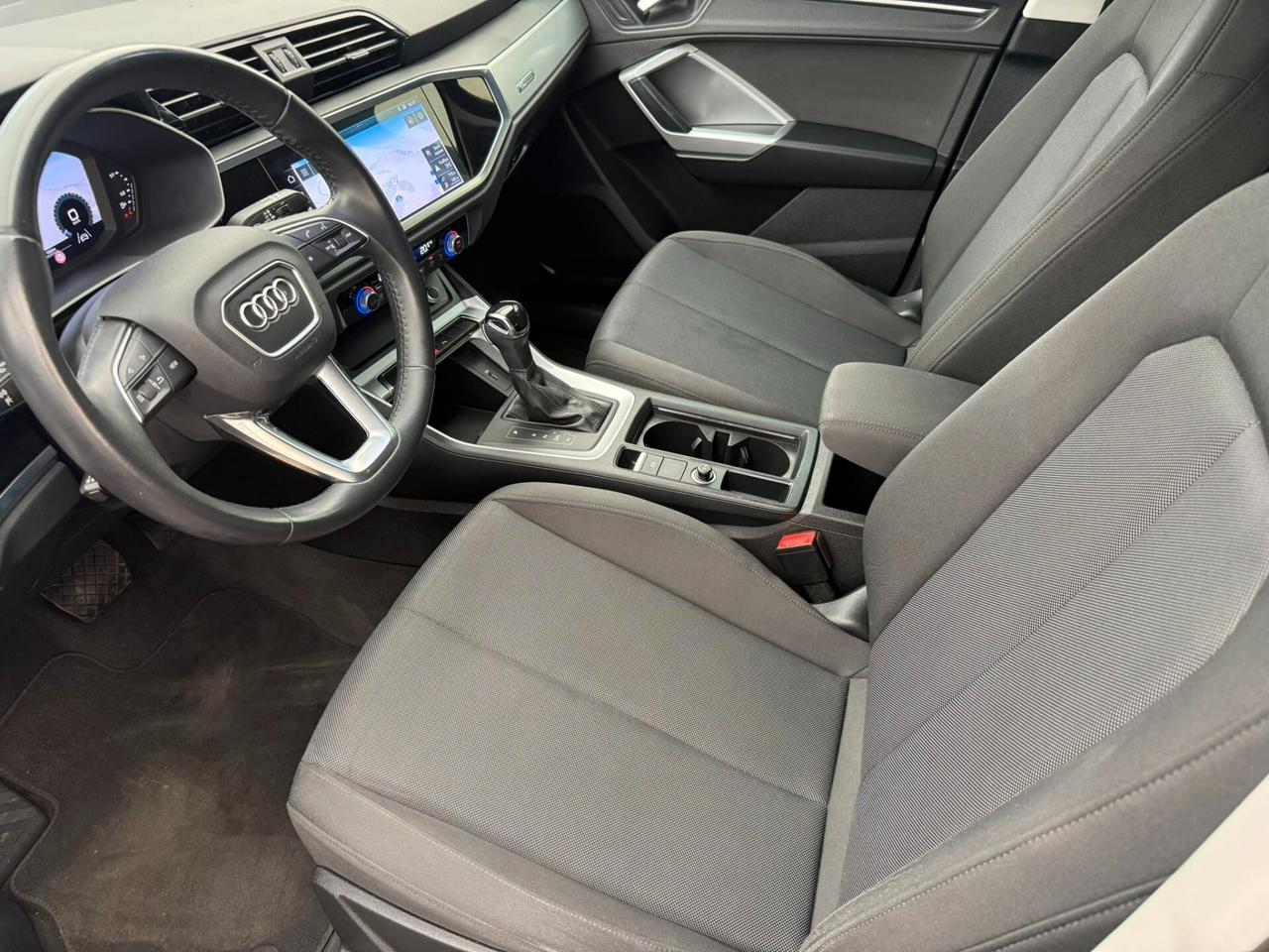 Audi Q3 35 TDI S tronic Business Advanced