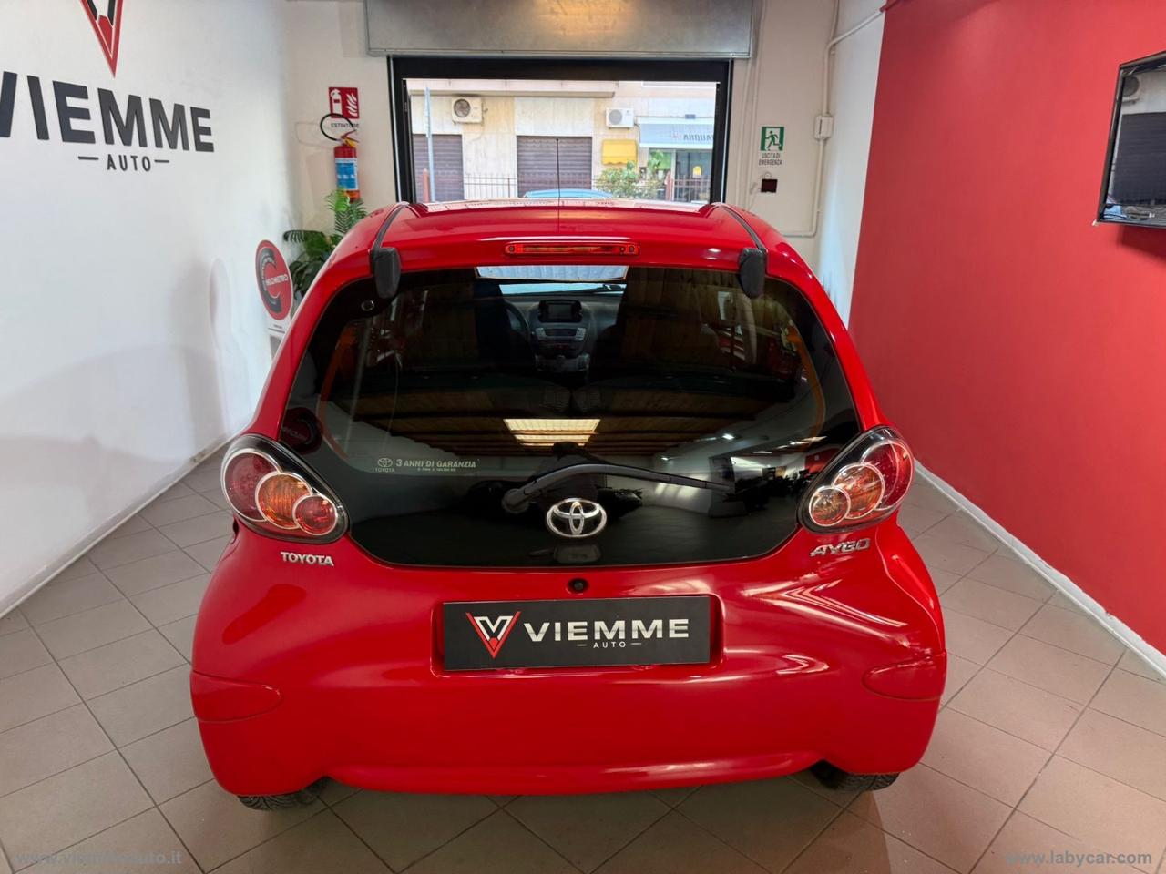 TOYOTA Aygo 1.0 12V VVT-i 5p.Deep Oc. Conn. MMT