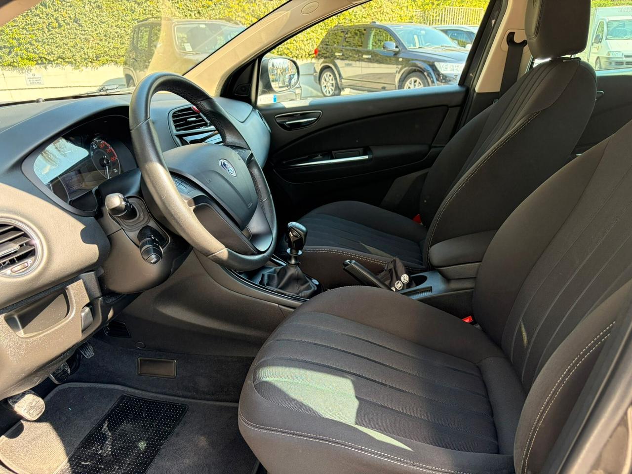 Lancia Delta 1.4 T-Jet 120 CV Silver Ecochic GPL