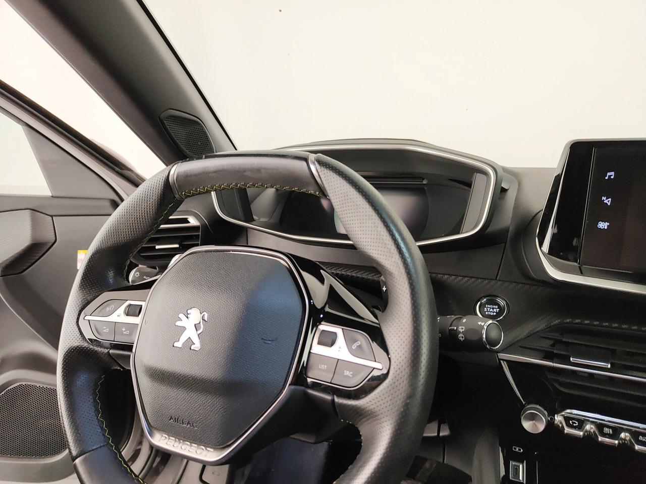 Peugeot 2008 BlueHDi 130 S&S EAT8 GT
