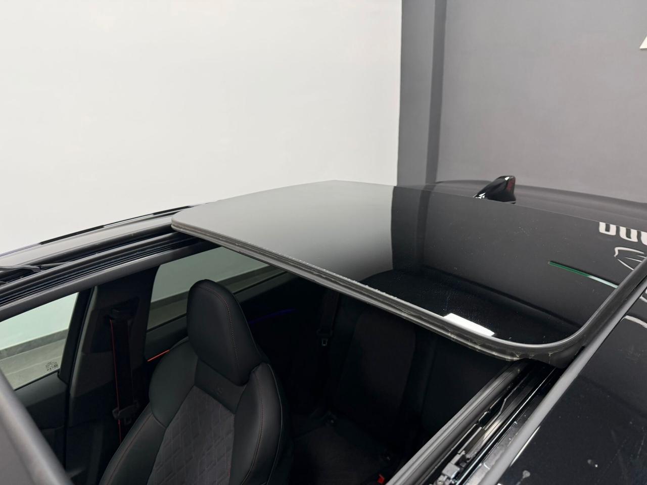 Audi Q5 SPORTBACK 40 TDI quattro S tronic Identity Black