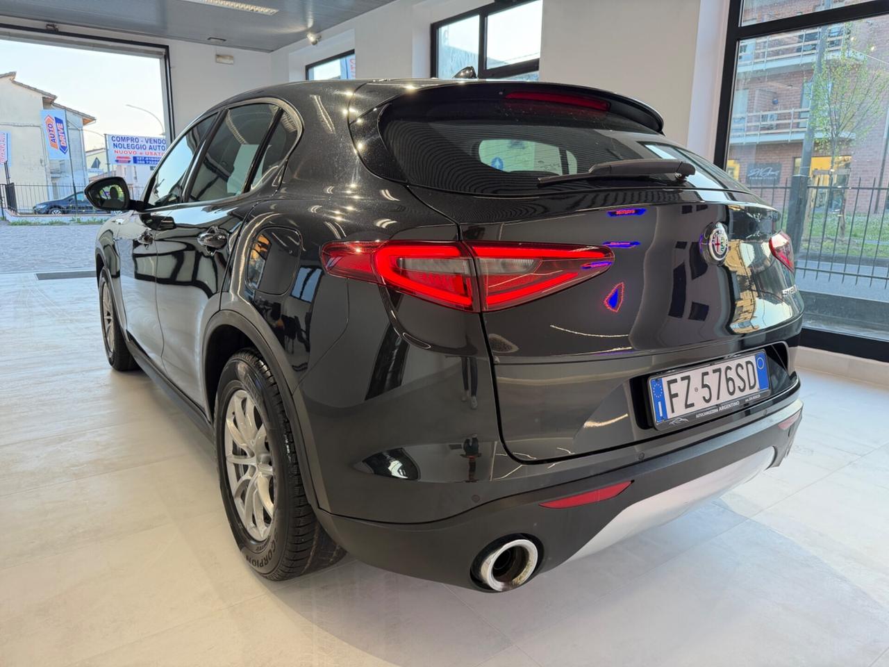 Alfa Romeo Stelvio 2.2 160 CV AT8 Business