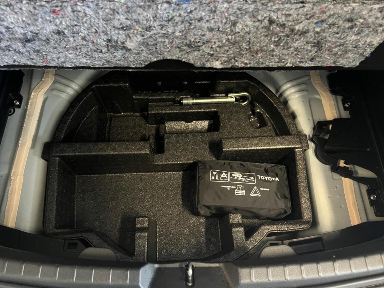 Toyota Yaris 5p 1.5h active