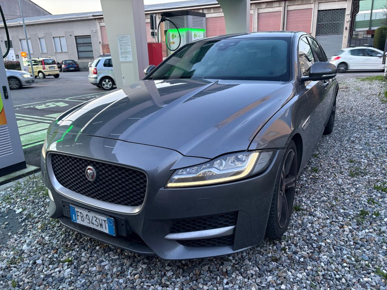 Jaguar XF 3.0 D V6 300 CV aut. R-Sport MOTORE KO