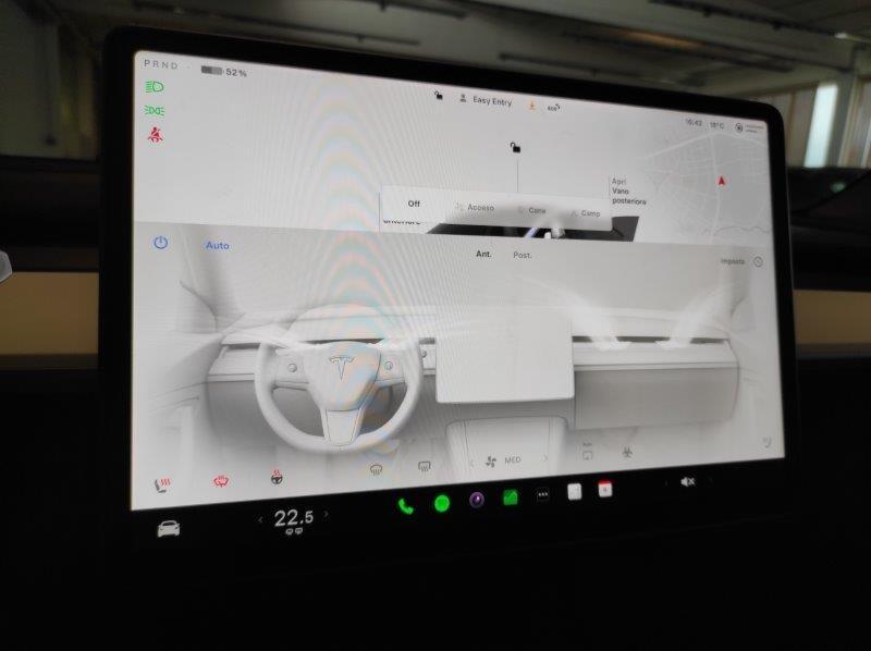 TESLA Model Y - Model Y AWD Performance