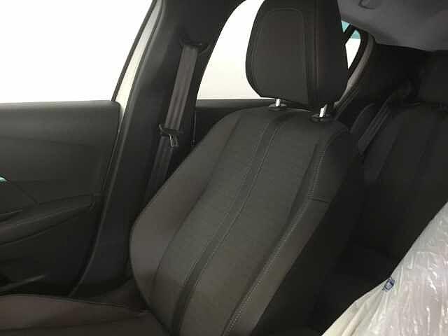 Peugeot 208 Allure Pack 1.2 100 cv - Usata