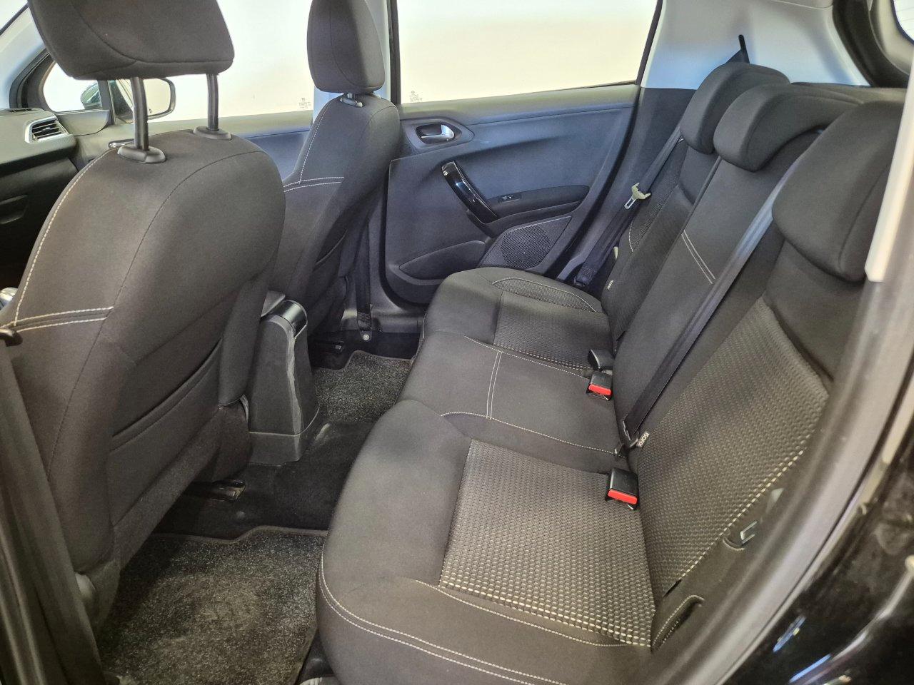 Peugeot 208 1.2 puretech Allure 5P - NEOPATENTATI - UNIPROPRIETARIO - Cam - Carplay