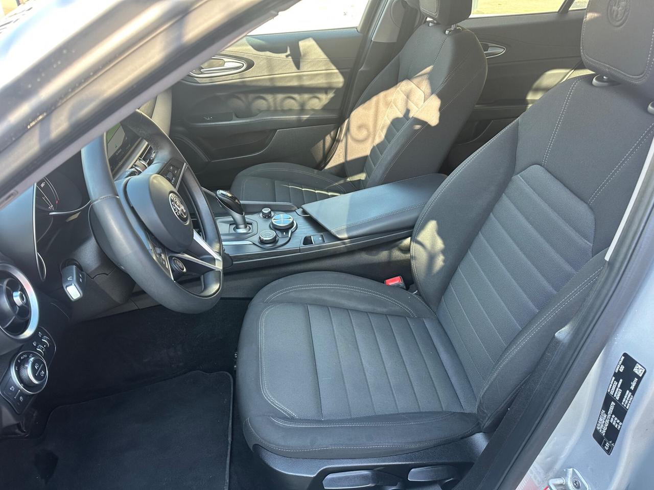 Alfa Romeo Giulia 2.2 Turbodiesel 150 CV Business Launch Edition