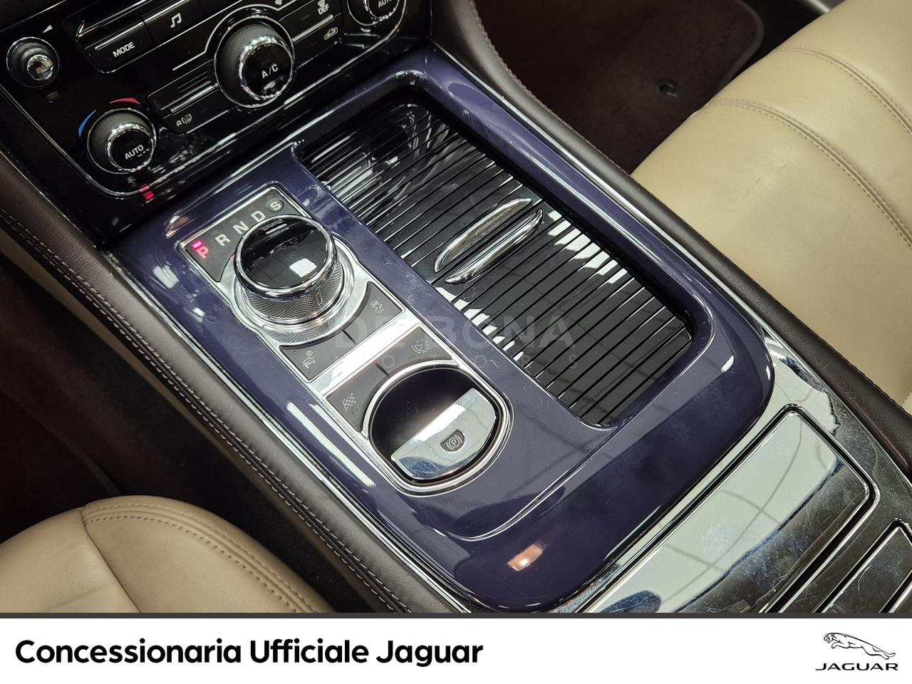 Jaguar XJ 3.0d v6 premium luxury auto