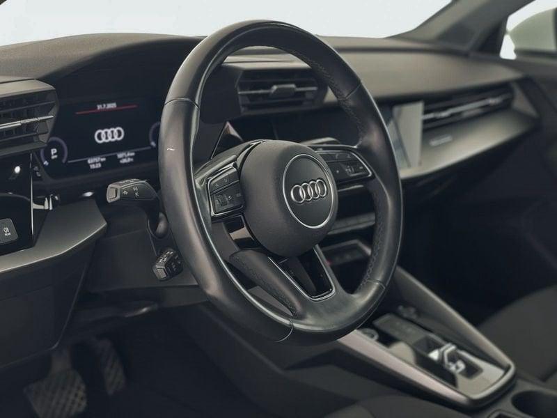 Audi A3 A3 SPB 30 g-tron S tronic S line edition