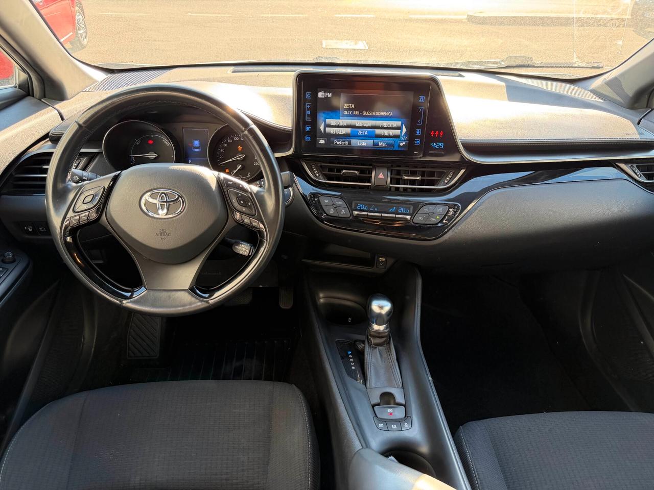 Toyota C-HR 1.8 Hybrid E-CVT Active NEOPATENTATI