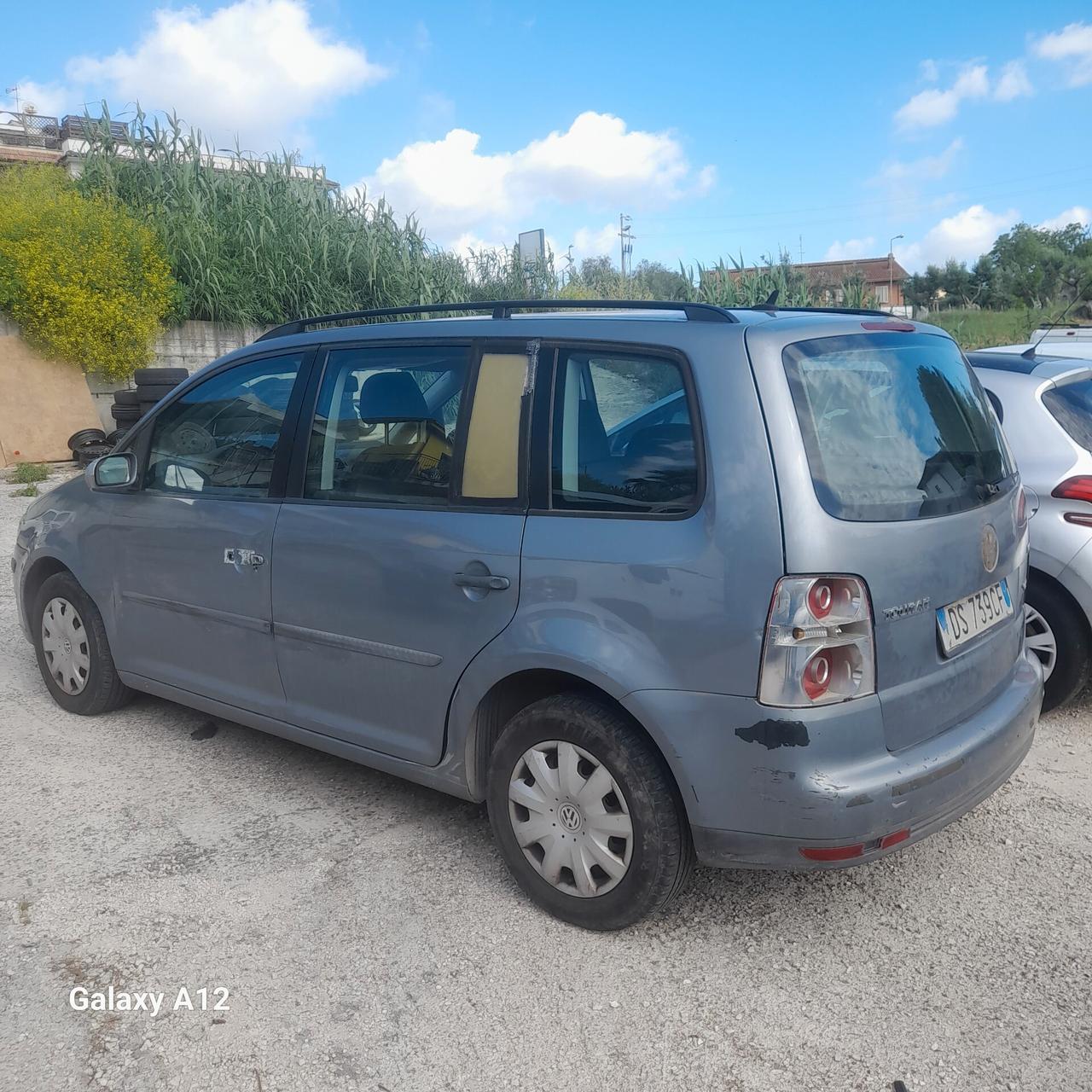 Volkswagen Touran 1.9 TDI 105CV anche per EXPORT O RICAMBI!
