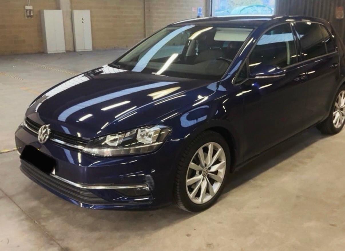 Volkswagen Golf 1.6 TDI Virtual Cockpit