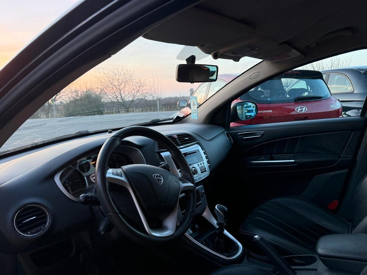 Lancia Delta 1.6 MJT DPF Selectronic Argento