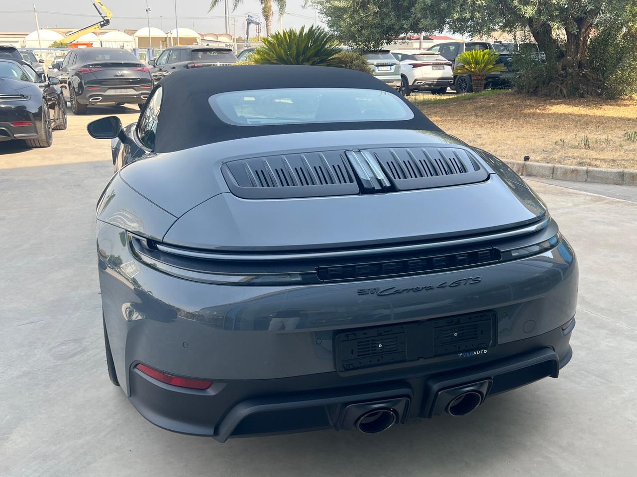 Porsche 911 Carrera 4 GTS Cabriolet - possibilità noleggio no scoring