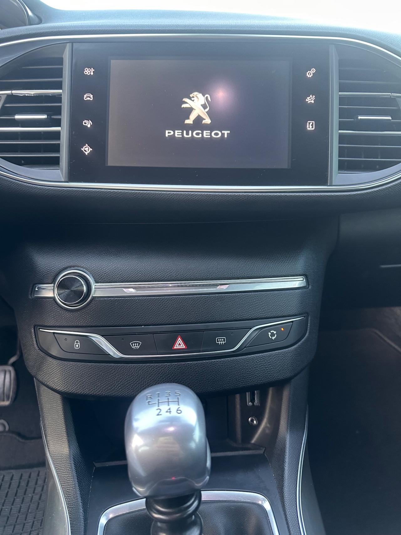 Peugeot 308 BlueHDi 130 S&S EAT8 Allure