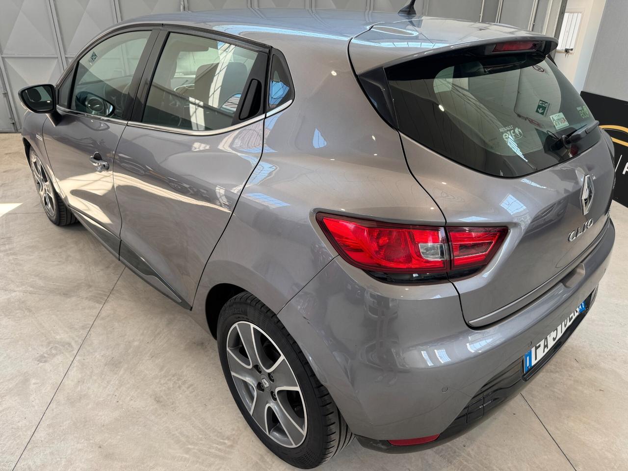 Renault Clio 0.9 TCe 12V 90CV Start&Stop 5 porte Duel2