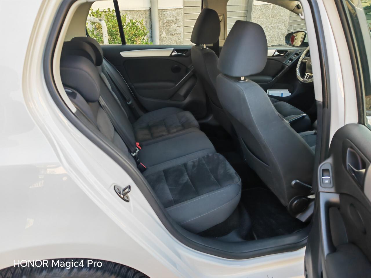 VOLKSWAGEN GOLF 1.6 TDI CV105 KW77 DSG HIGHLINE