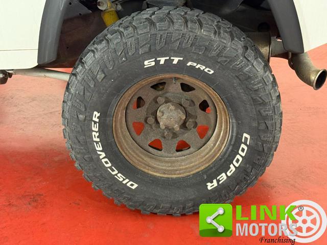 LAND ROVER Defender 90 2.5 Td5 S.W.