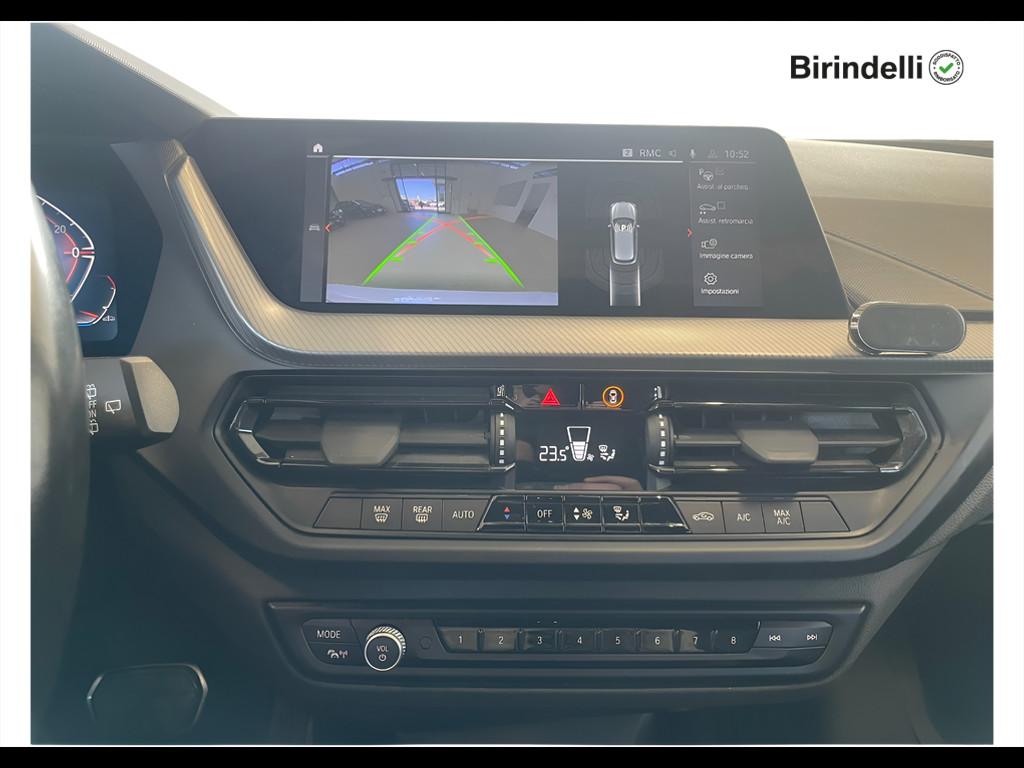 BMW Serie 1 (F40) - 118d 5p. Msport