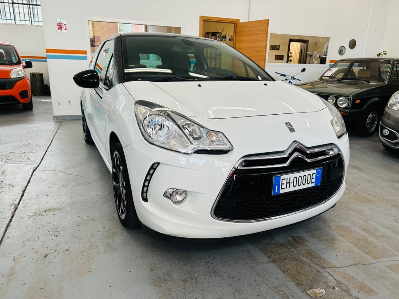 Ds DS3 DS 3 1.4 VTi 95 Chic . Autonavigli