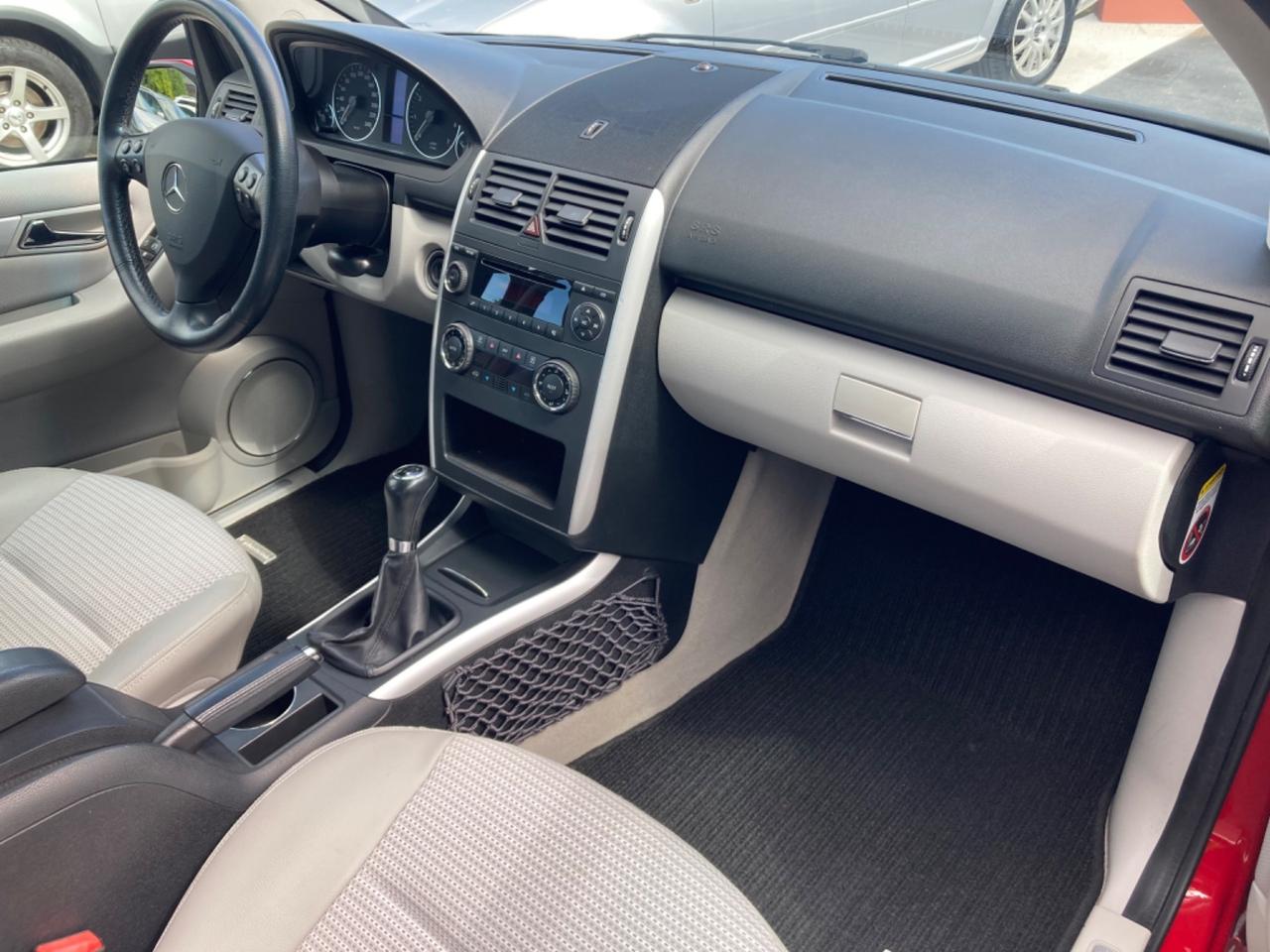 MERCEDES CLASSE A 150 KM 158.839 (DA VETRINA)