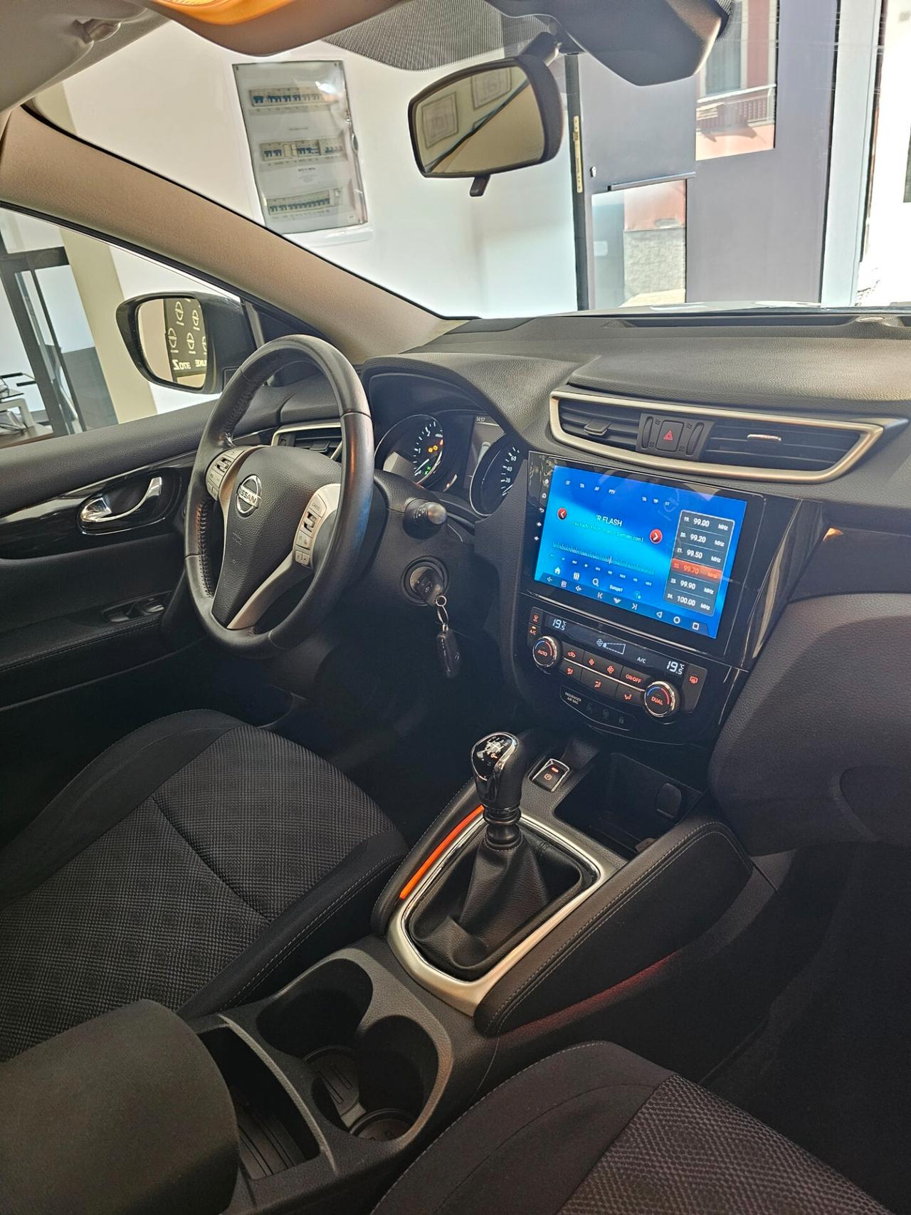 Nissan Qashqai 1.5 dCi N-Connecta