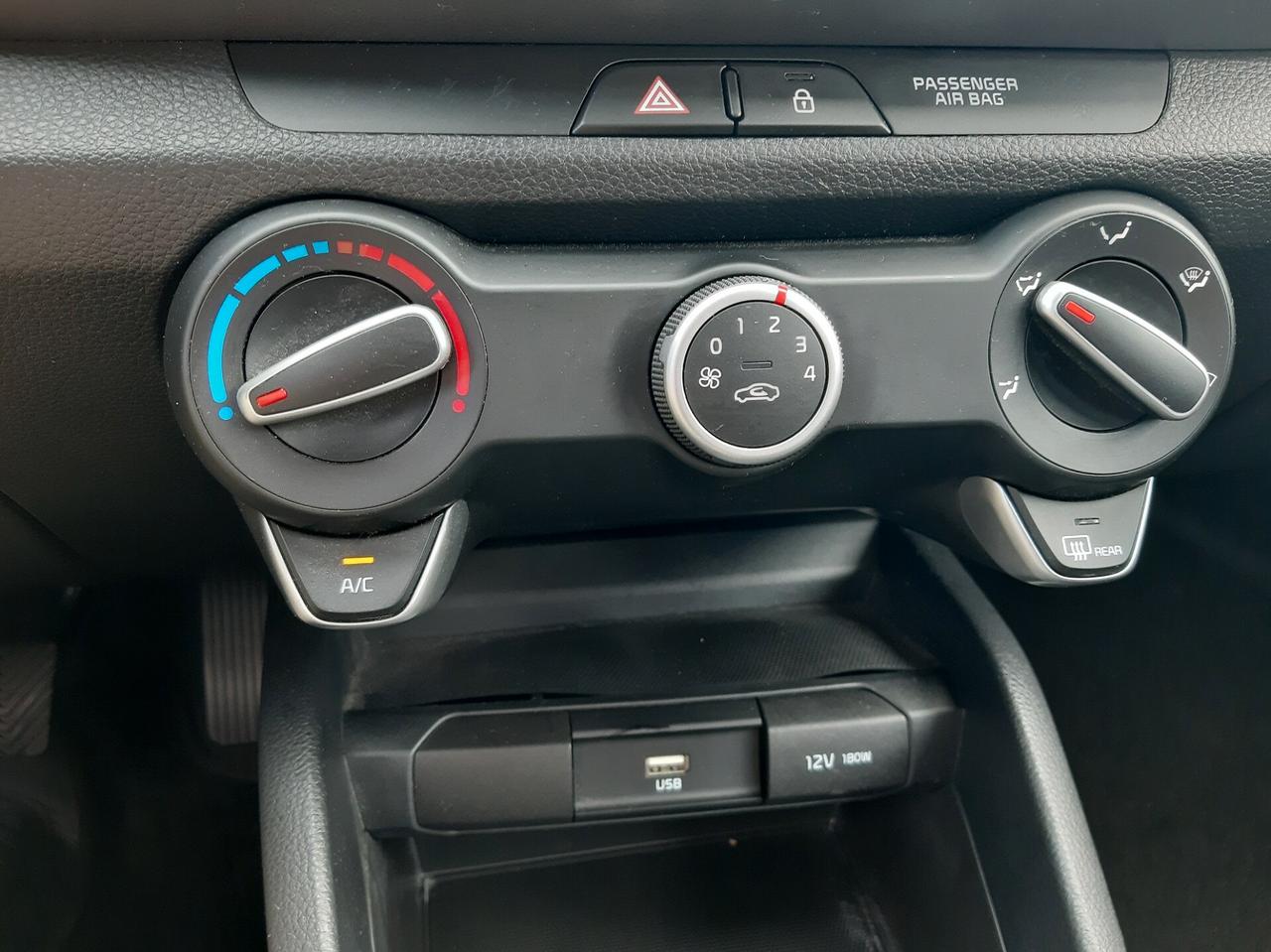 Kia Stonic 1.2 DPI Urban