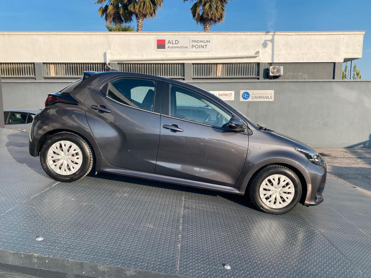 Toyota Yaris 1.5 Hybrid 5 porte Business