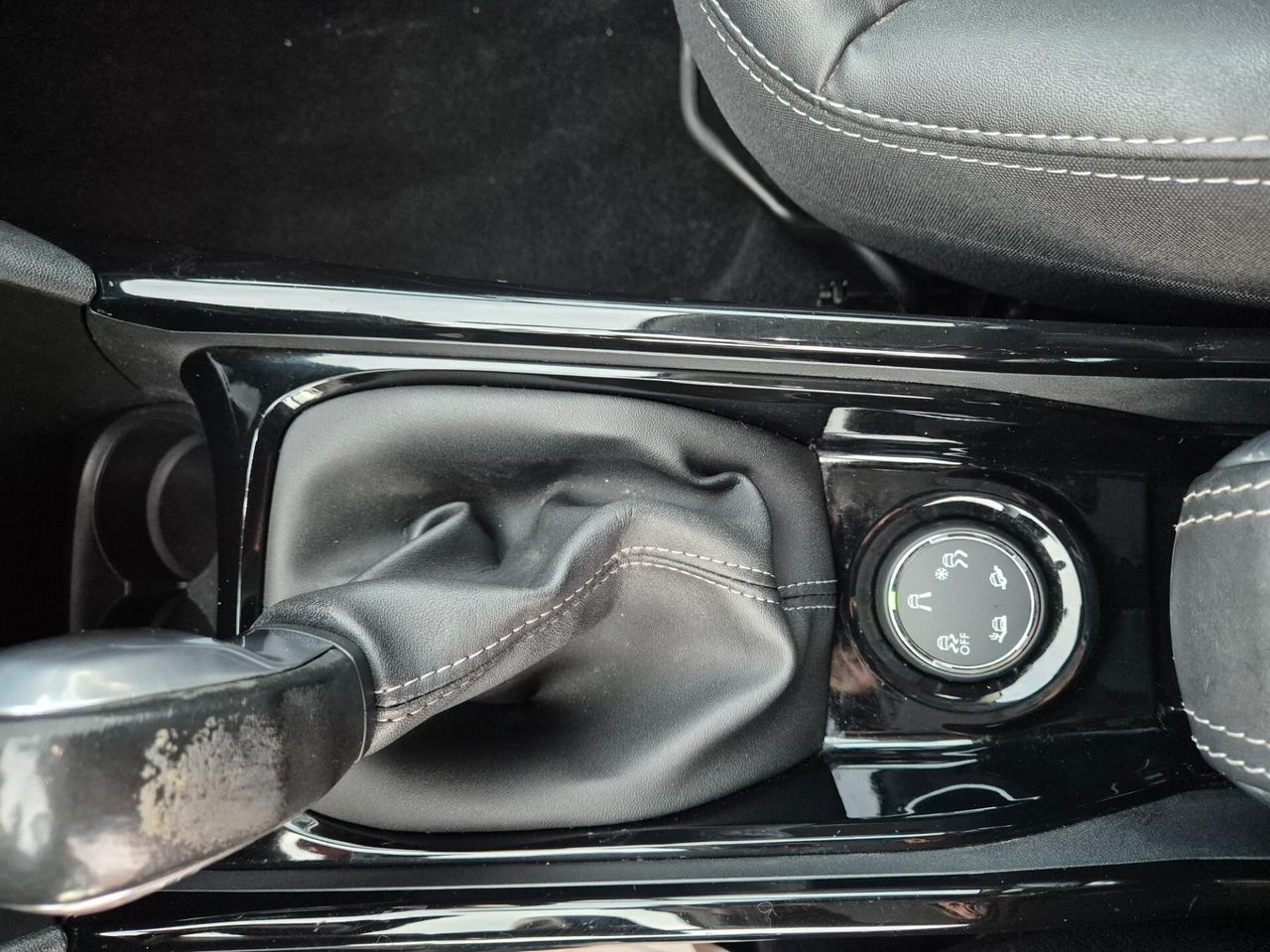 Peugeot 2008 BlueHDi 100 Allure