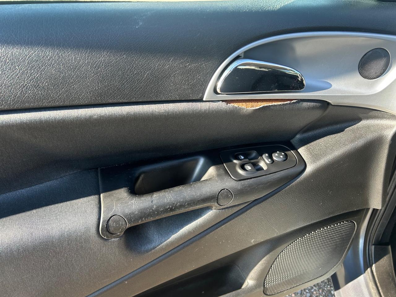 Lancia Ypsilon 1.3 MJT 75 CV