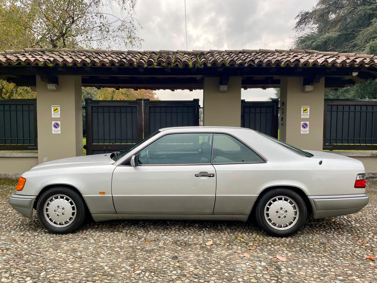Mercedes-benz 300 CE Coupe *SOLO 46000 KM*