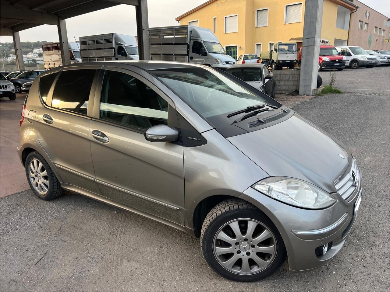 Mercedes-benz A 200 A 200 CDI Coupé Elegance