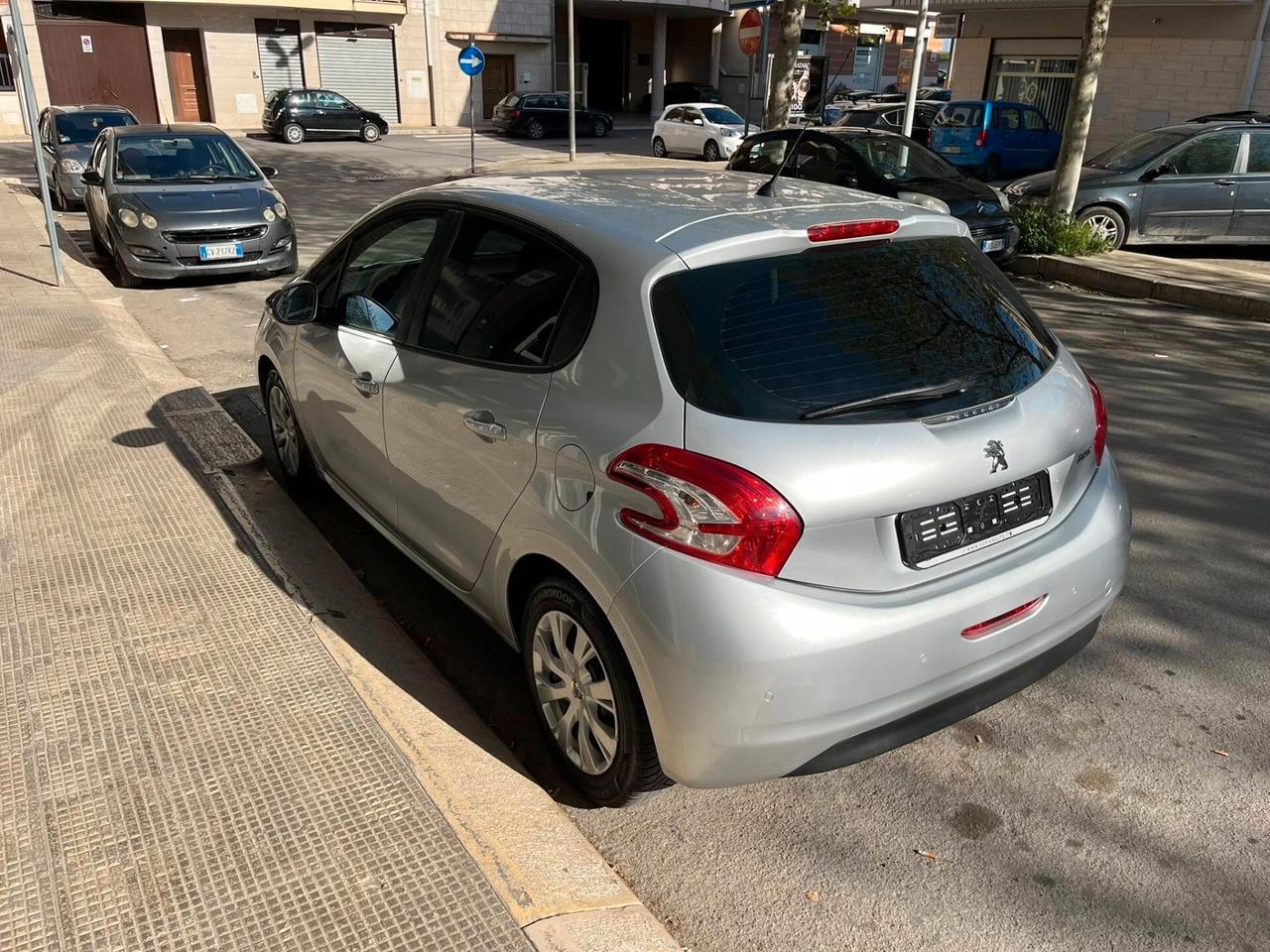 Peugeot 208 PureTech 82 5 porte Active