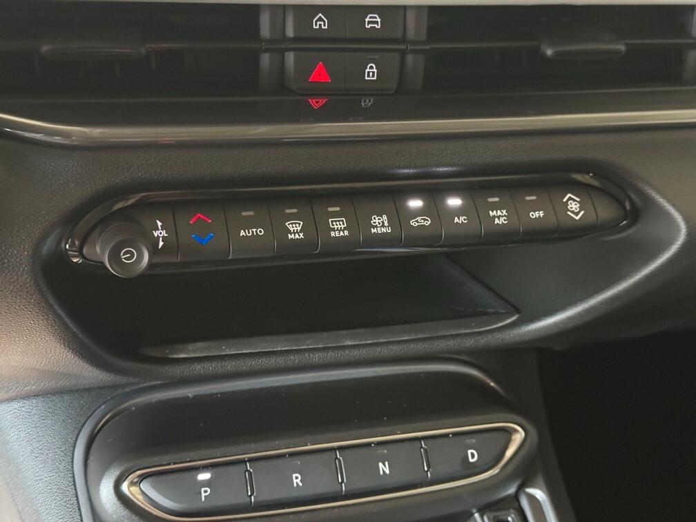 Fiat 600 1.2 hybrid La Prima 110cv auto Navi Led App conn Cam 18" Neopat