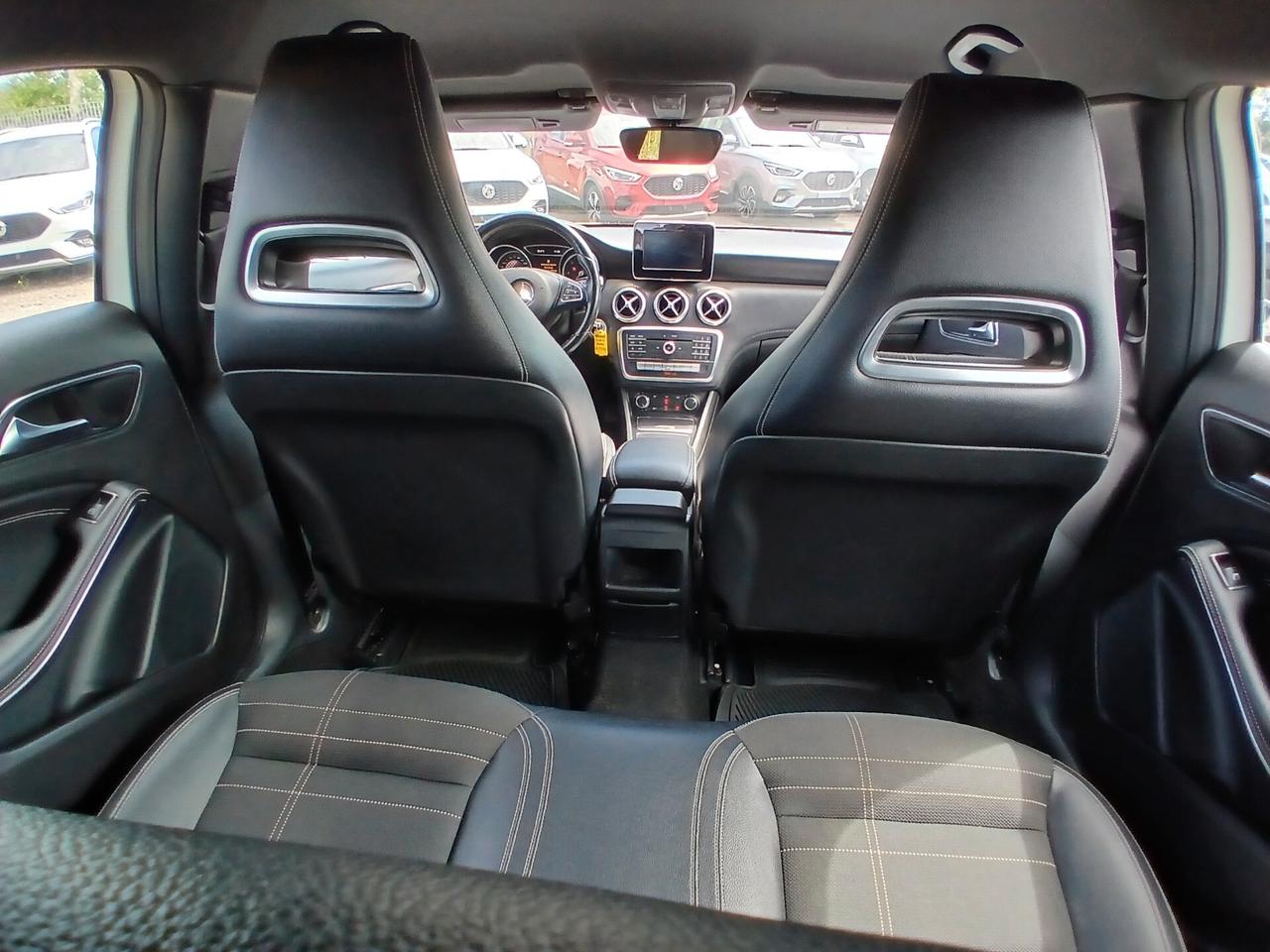 Mercedes-benz A 180 d Automatic Premium