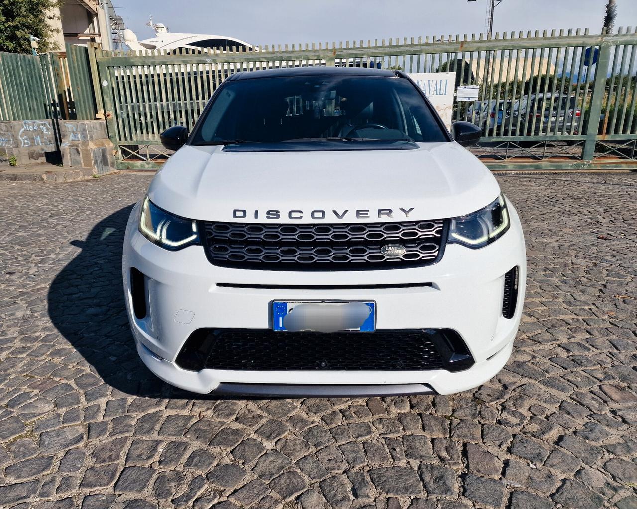 Land Rover Discovery Sport 2.0 eD4 150 CV 2WD R-Dynamic SE