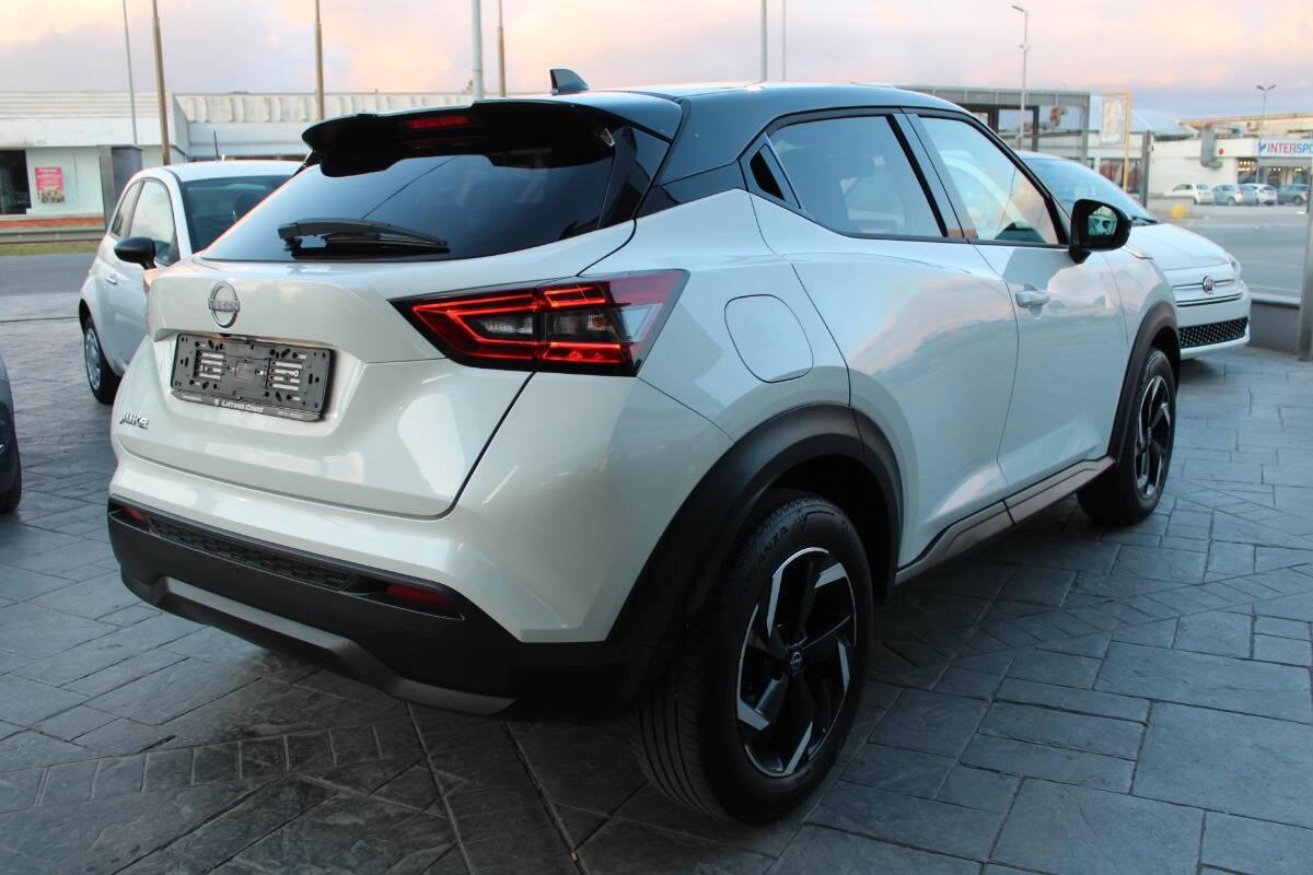 Nissan Juke 1.0 dig-t N-Connecta (Shadow) 114cv con CarPlay