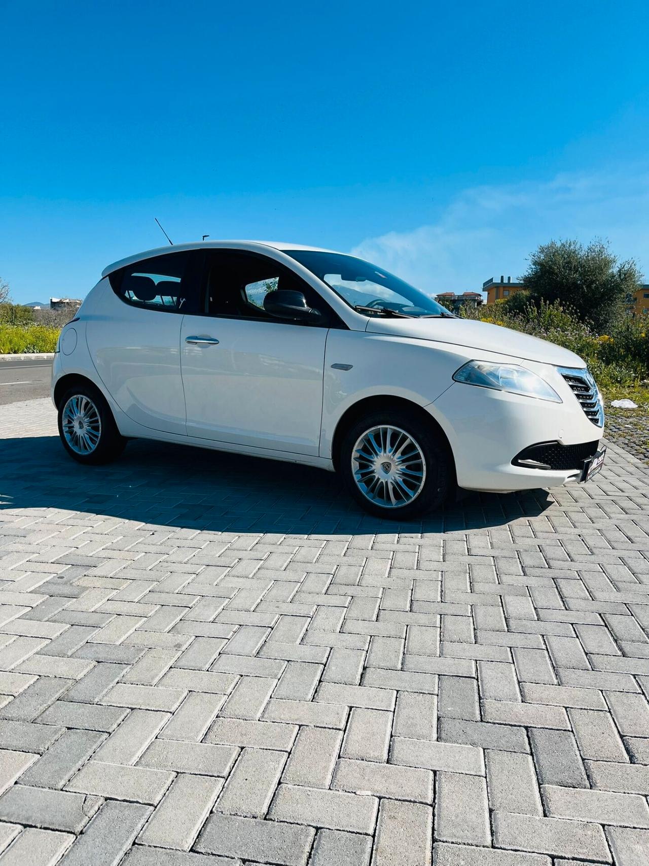 Lancia Ypsilon 1.3 Mltj CONDIZIONI DA VETRINA!