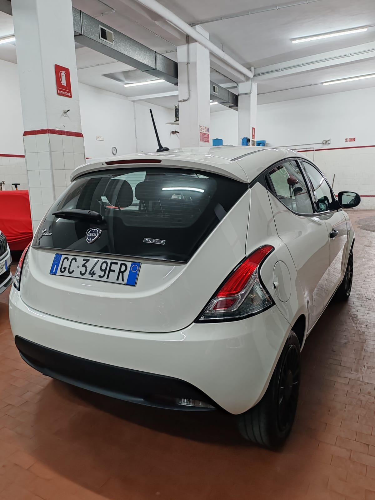 Lancia Ypsilon 5 Porte Ypsilon 1.0 Hybrid Silver 5 POSTI