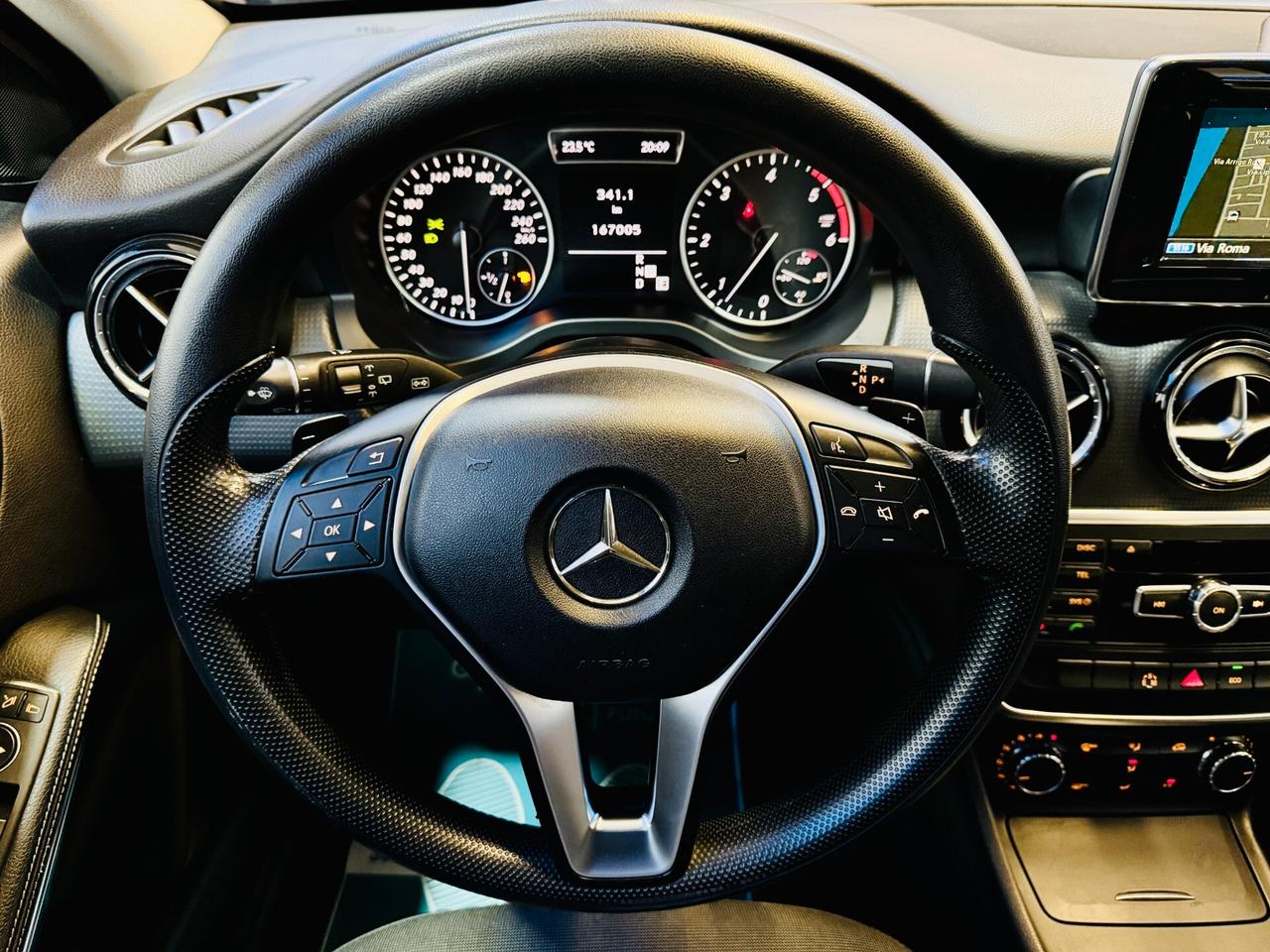 Mercedes-benz A 180d 109Cv Sport - Navi / Autom.