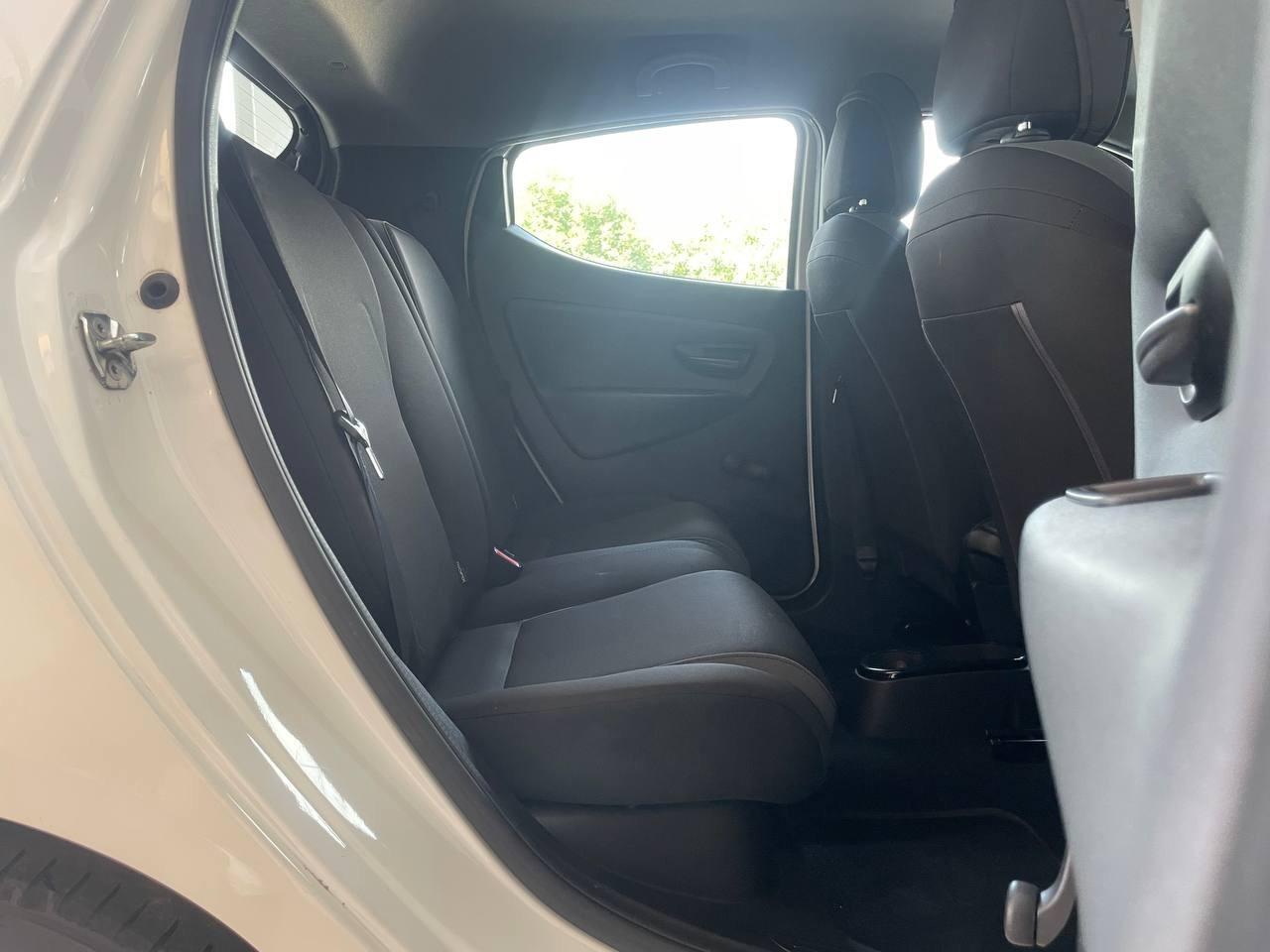 Lancia Ypsilon GPL - Uniproprietario