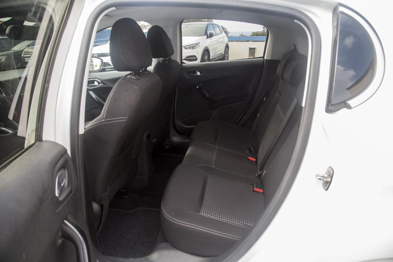 Peugeot 208 1.2 PureTech Allure Pack