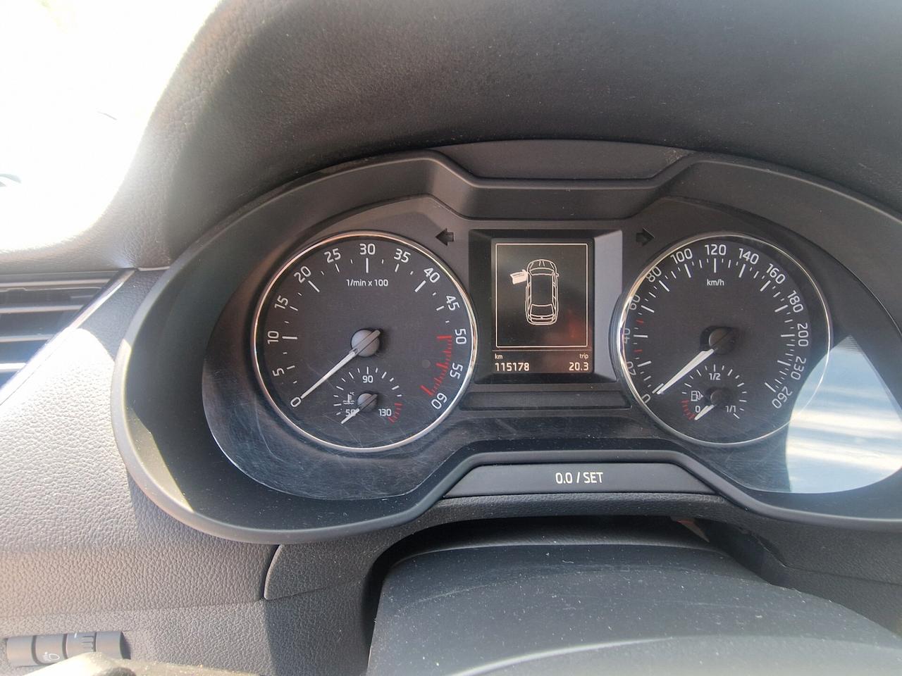 Skoda Octavia 1.6 TDI CR 105 CV Elegance