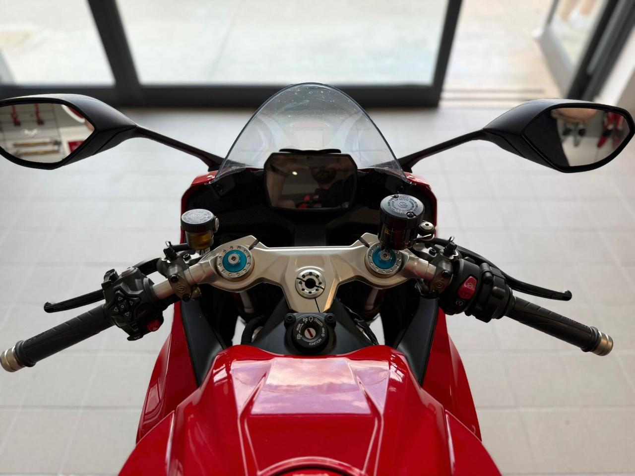 Ducati Panigale V2 S MY 2026